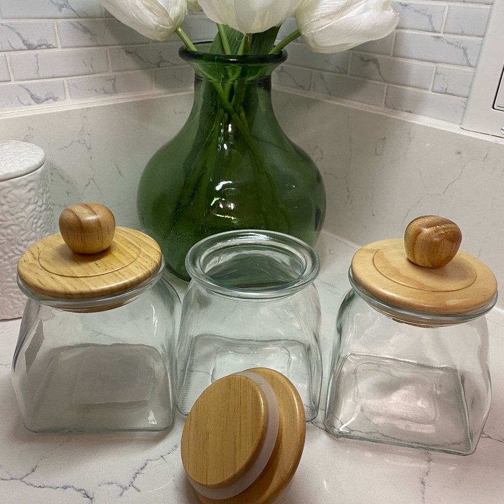 Glass Jars with Wooden Lids - Picture 3 of 3